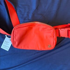 lululemon Everywhere Belt Bag 1L